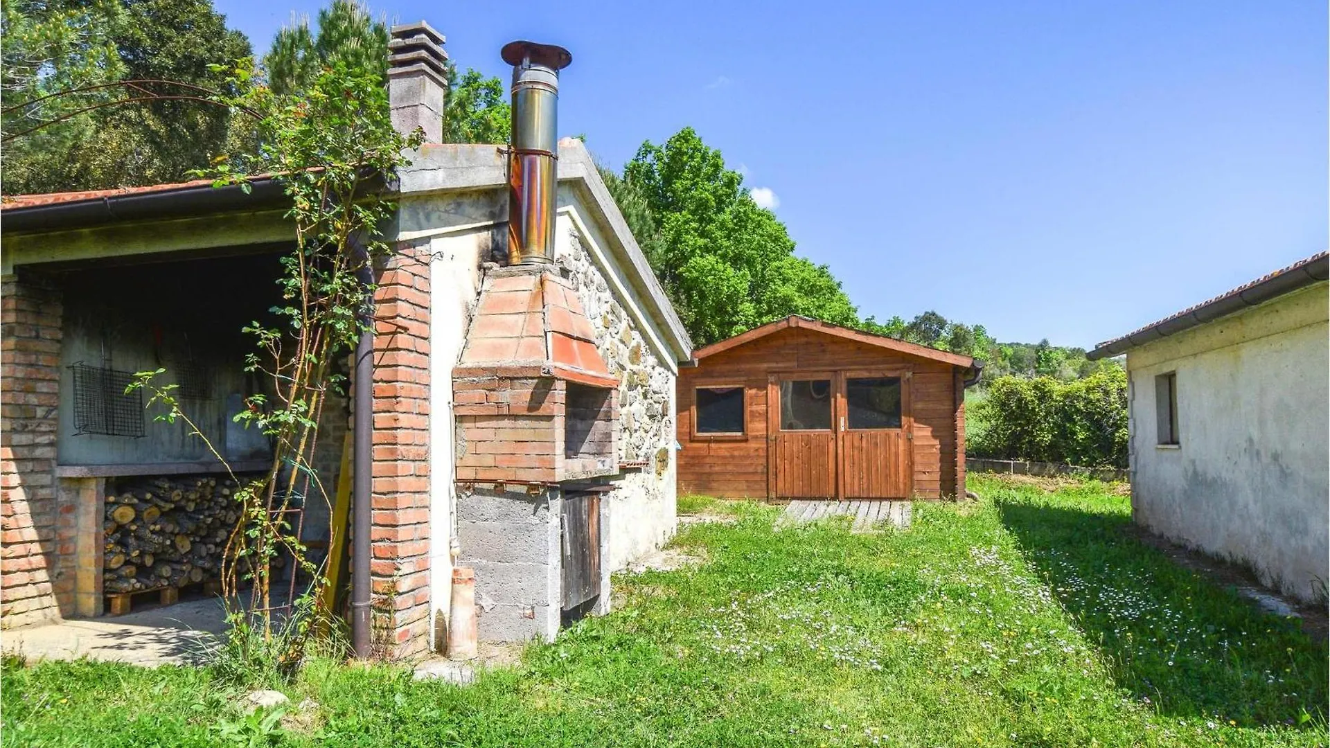 Stunning Home In Monterotondo Marittimo With Wifi Italy